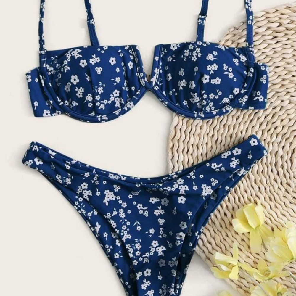 I used the pictures on SHEIN, still in package